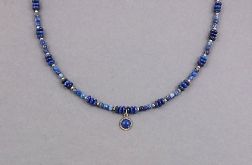 Naszyjnik z lapis lazuli.