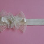 Opaska niemowlęca - "Kokardka w złamanej bieli" - 